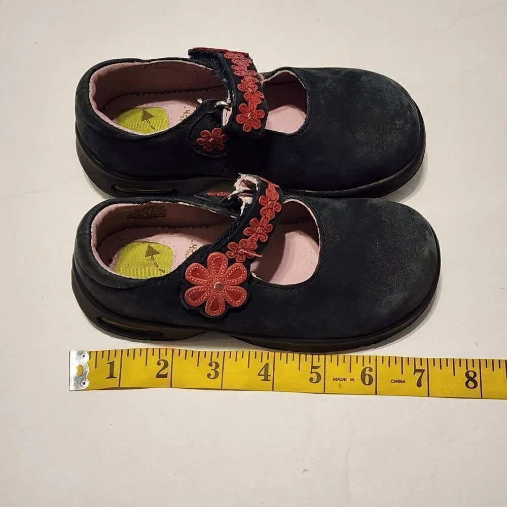 Stride rite toddler girl shoes size 9M Giovana
